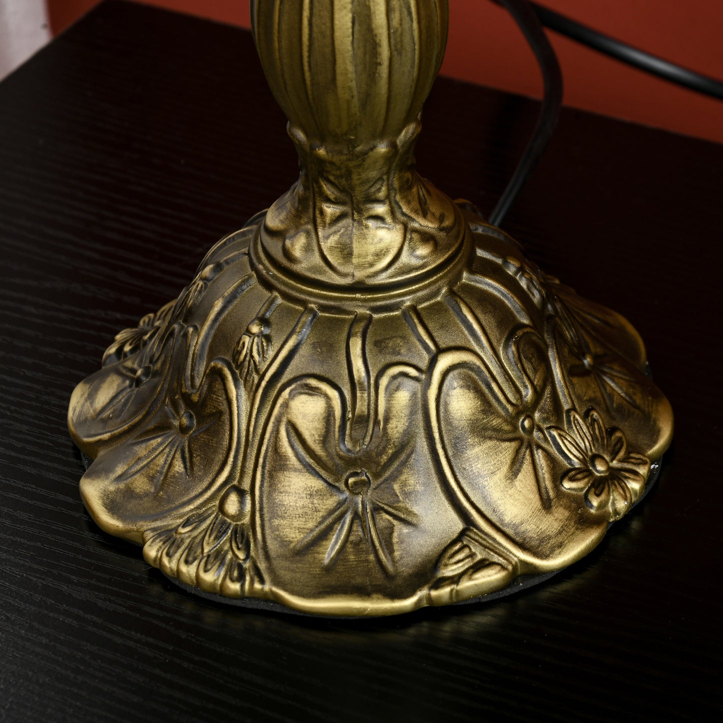 Stained Glass Table Lamp, Handmade Antique Style Bedside Lamp for Bedroom, Living room, Home, Nightstand, Decorative Night Light, Blue