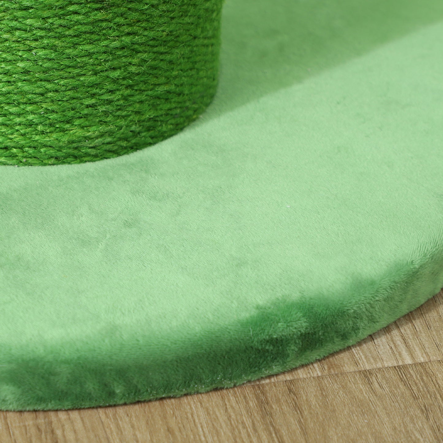 PawHut 63cm Tall Cat Scratching Post for Indoor Cats with Sisal Rope Cover, Large Base