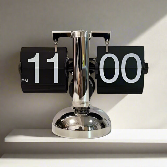 Retro Vintage Style Old School Auto Flip Digital Operated Quartz Clock Internal Gear Operated, Black / White