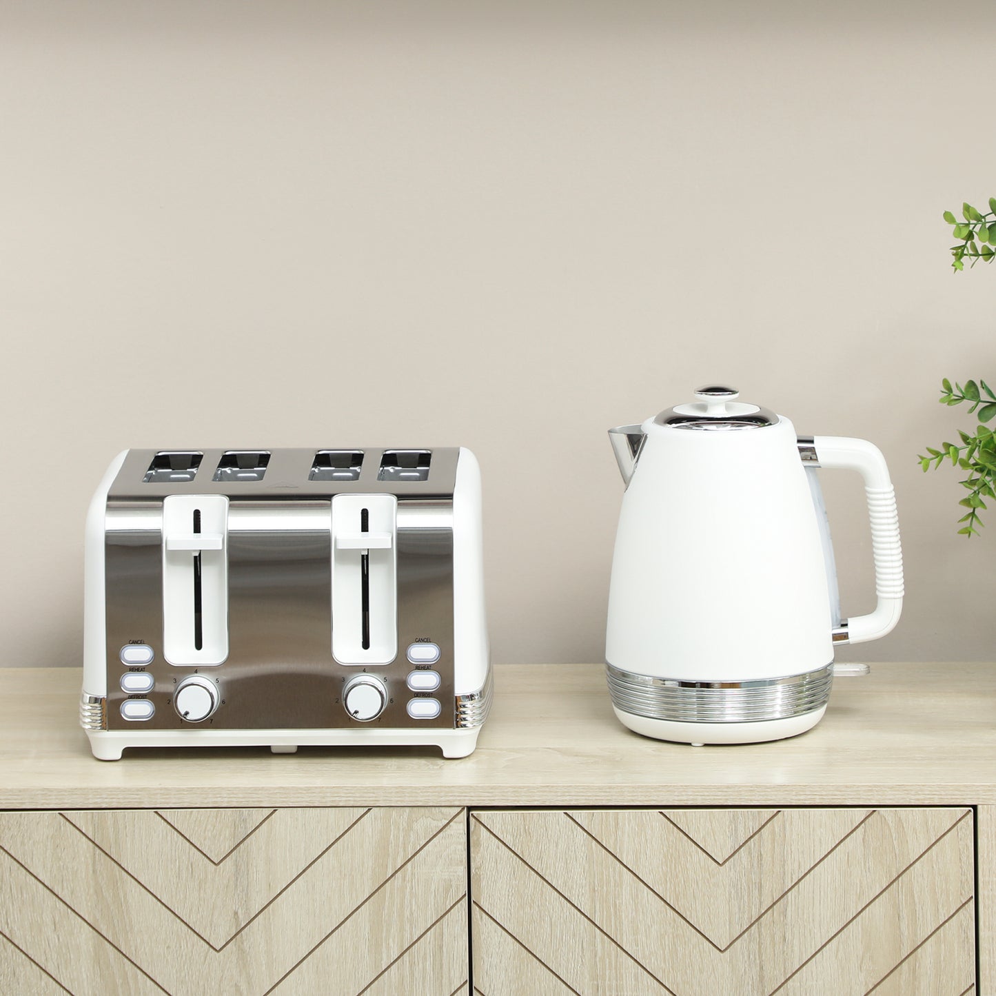 Stainless Steel Kettle and Toaster Set, 1.7L 3000W Rapid Boil Jug Kettle with UK Strix Thermostat, Limescale Filter, 4 Slice Toaster with 7 Browning Controls