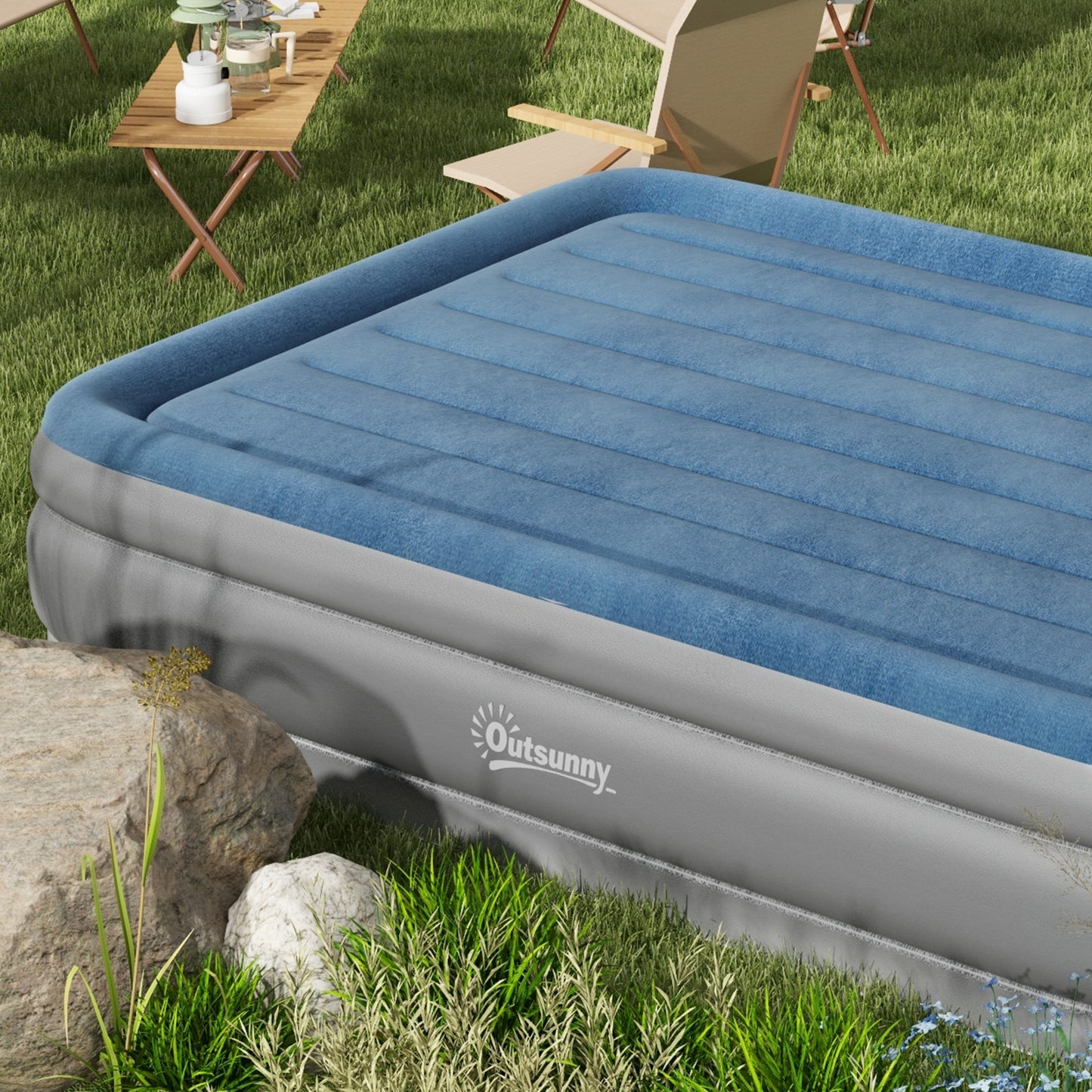 Outsunny Queen-Size Inflatable Mattress, with Built-In Electric Pump and Bag