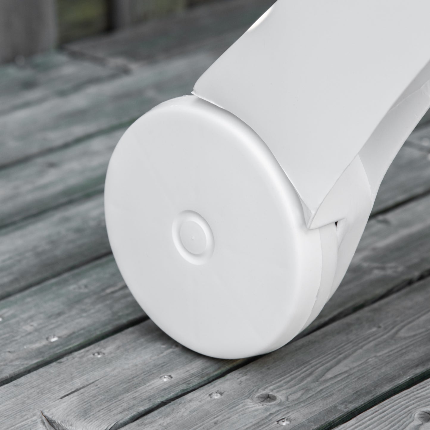 Outsunny Outdoor Folding Plastic Chaise Lounge Chair on Wheels, Patio Sun Lounger Recliner & 5-Position Backrest for Garden, Beach, Pool, White