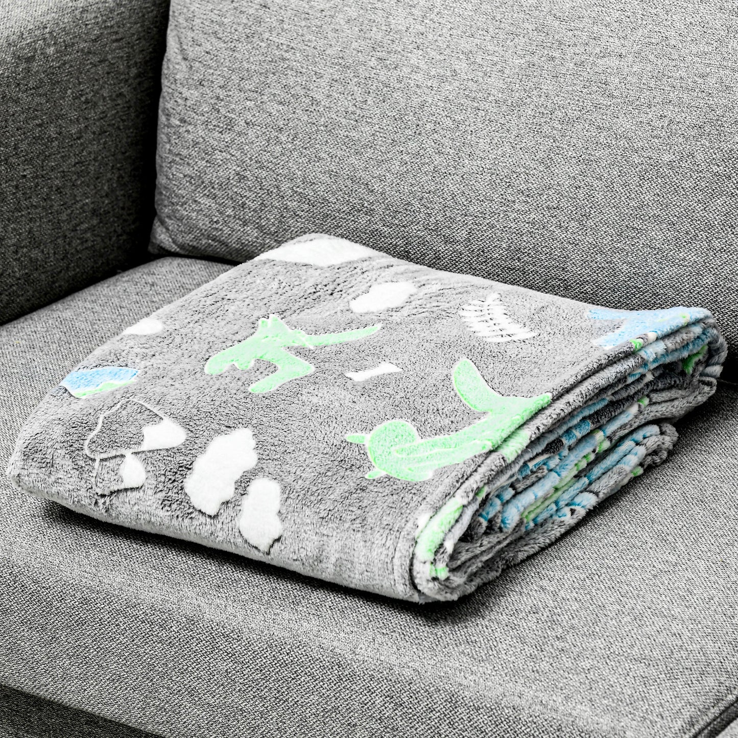 Glow in The Dark Flannel Fleece Throw Blanket, Fluffy Warm Throw Blanket, Kids Dinosaur Luminous Blanket, 203x153cm, Grey