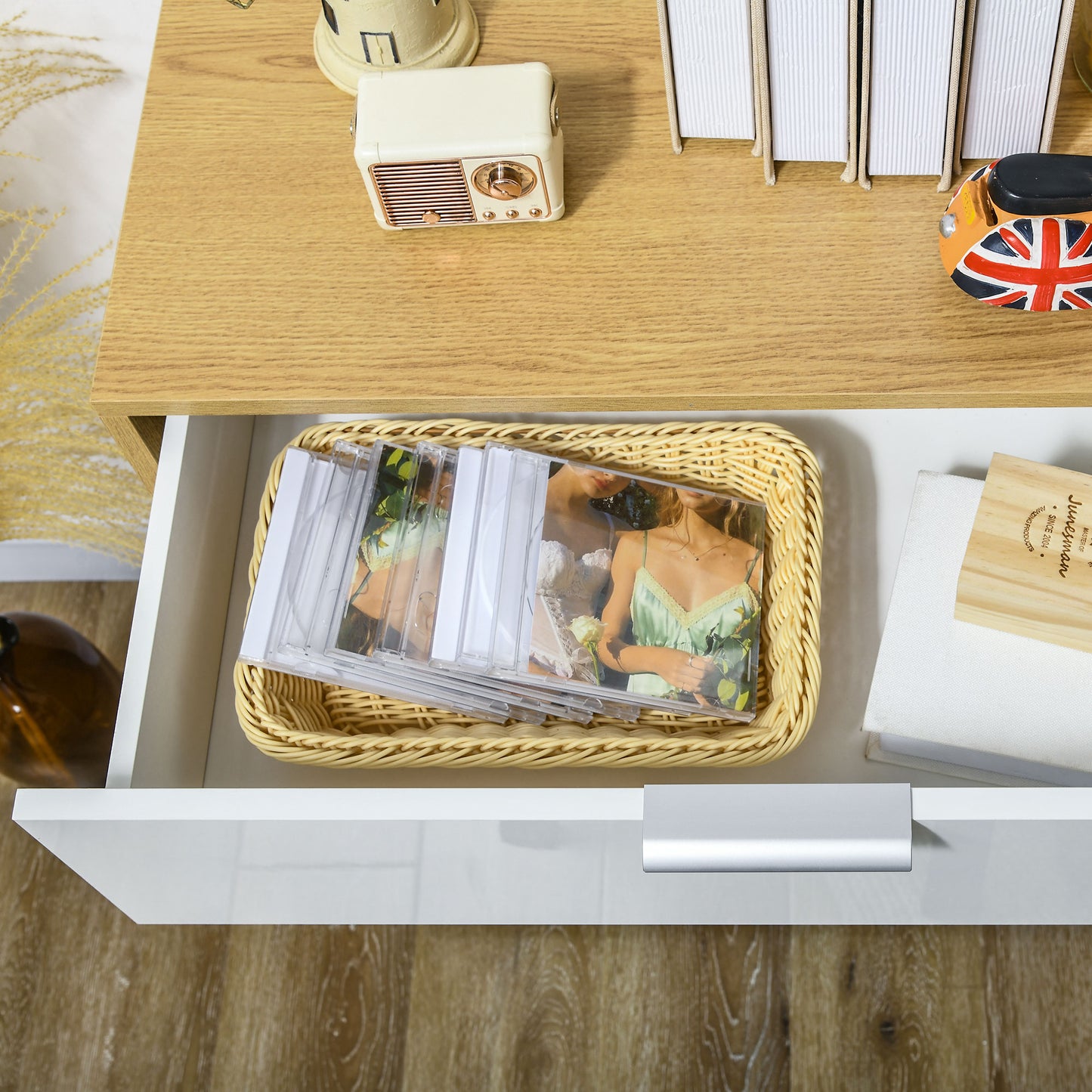 Modern Storage Cabinet, High Gloss Slim Sideboard with Drawer, Door Cupboard, Adjustable Shelves, White and Natural