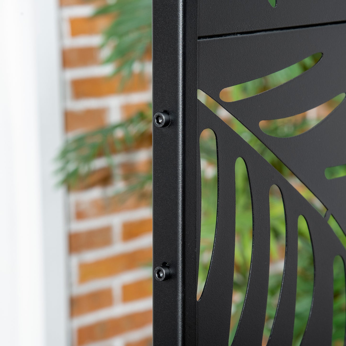 Outsunny Outdoor Privacy Screen with Stand and Ground Stakes, 6.5FT Metal Outdoor Divider, Decorative Privacy Panel for Garden Willow Branch Style