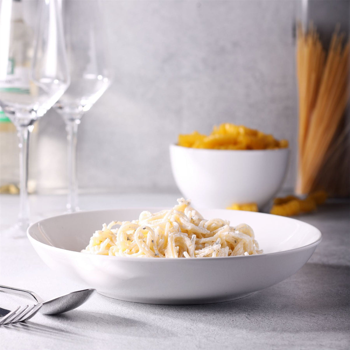 Maison & White Porcelain Pasta Bowls | Set of 4 | 24cm White Glazed Serving Bowls | Microwave, Oven & Dishwasher Safe