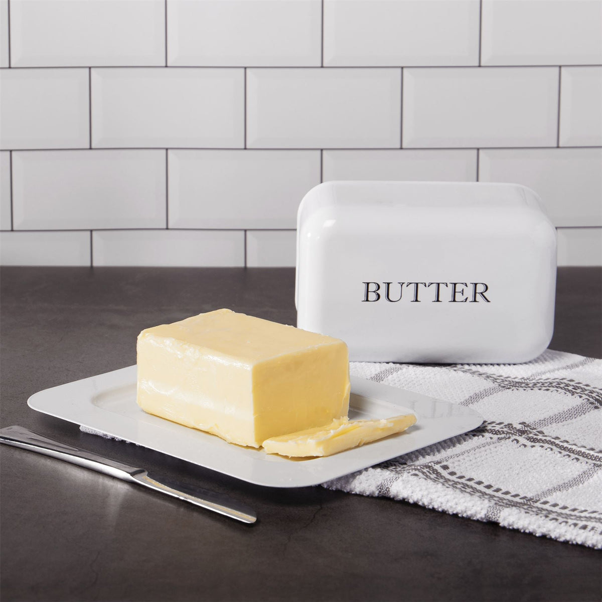 Maison & White Enamel Butter Dish with Lid | Steel Enamel Powder Coating | Tight-Seal Removable Lid | Drop-Resistant | Recessed Non-Slip Base | Fits Square European Butter | Vintage White Design | 20x14.5x7.5cm | 2-Year Warranty