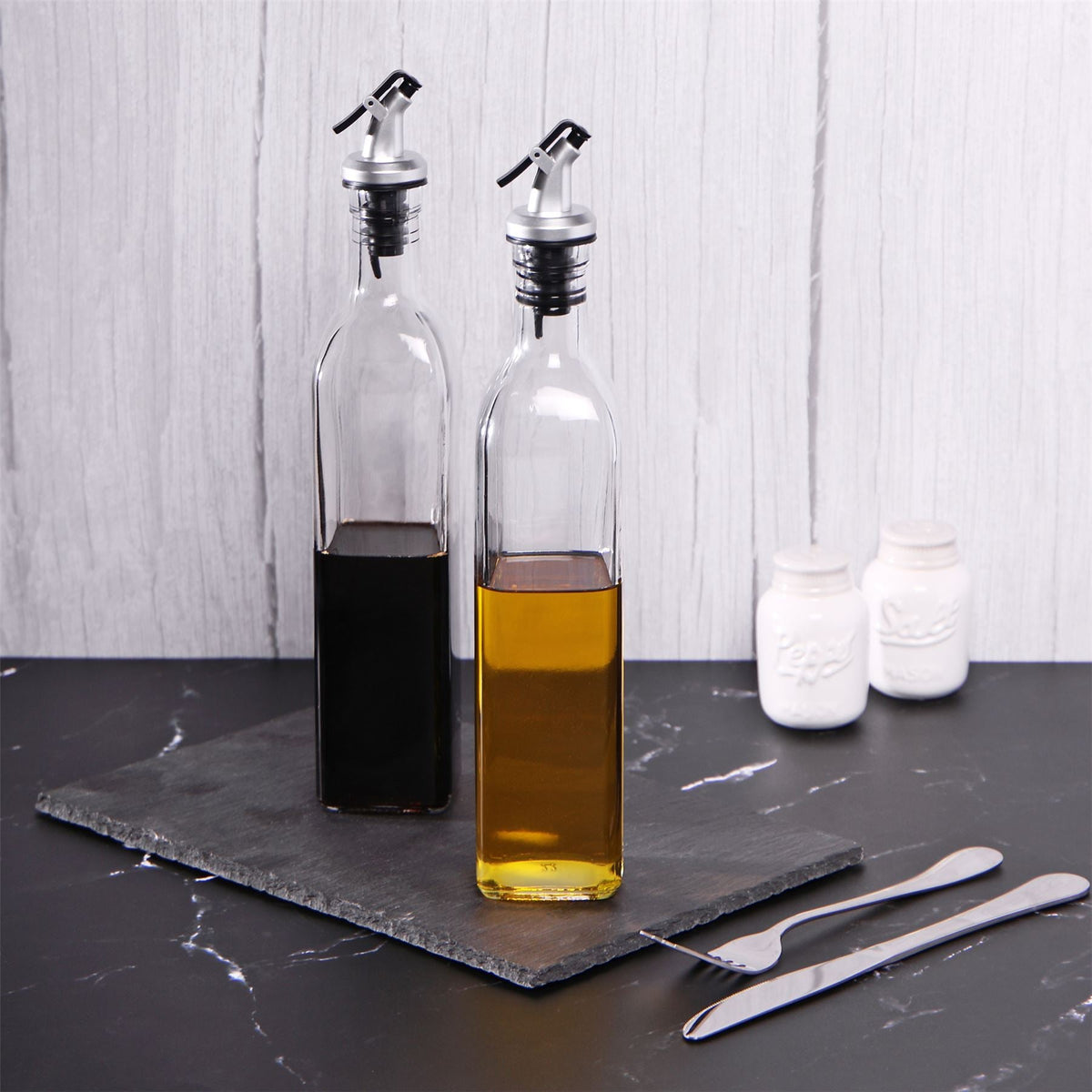 Maison & White Oil & Vinegar Dispenser Bottles 500ml Set of 4 | Tall Glass Body | Lever-Release Snap Lid | 310x55x55mm | Oils Vinegars Sauces Syrups | Kitchen & Dining Table | 2-Year Warranty