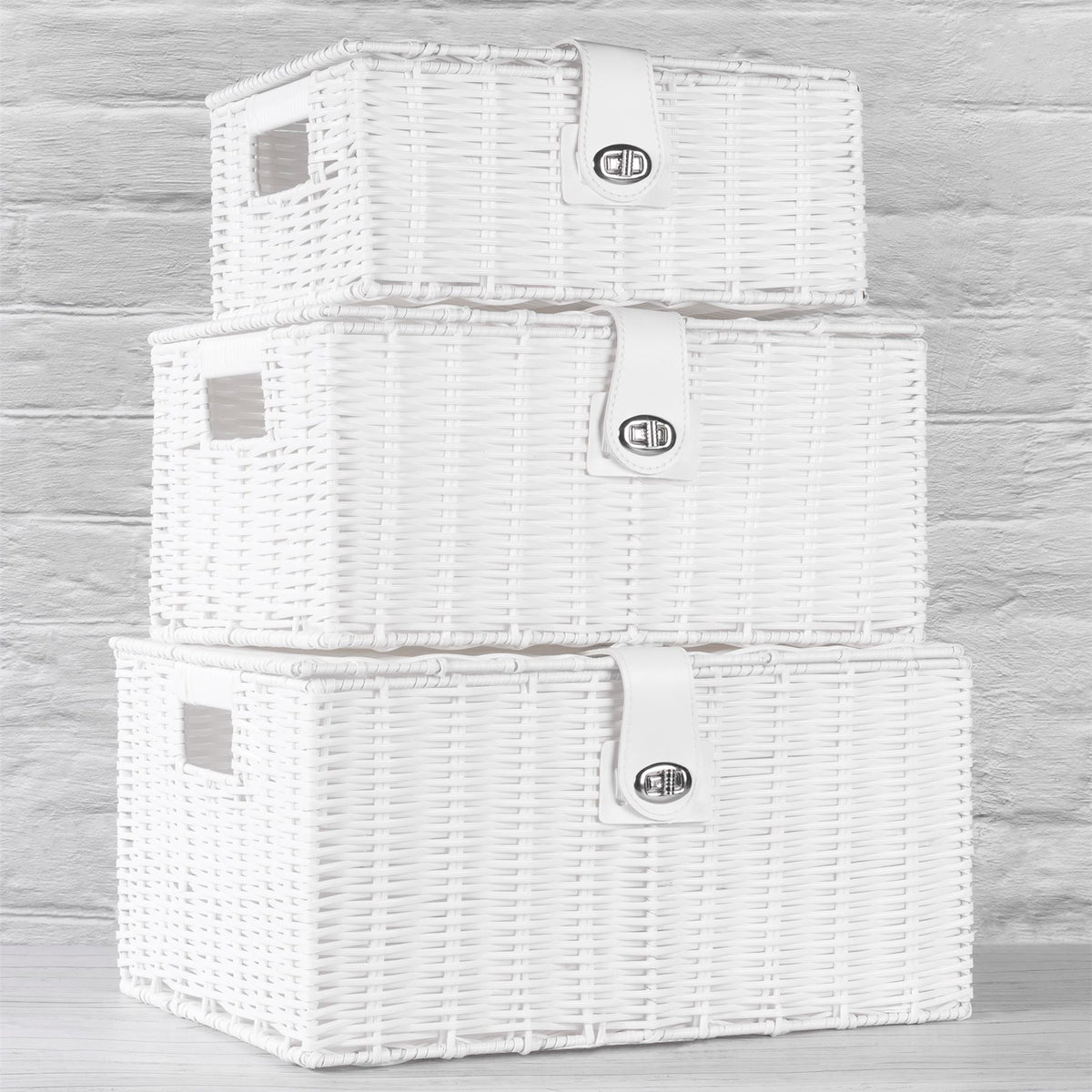 Maison & White Set of 3 Resin Woven Storage Baskets | White | Locking Lids | Stackable | Wipe Clean | Small 12.5x28x20cm | Medium 15.5x33x24cm | Large 18.5x36x28cm | 2-Year Warranty