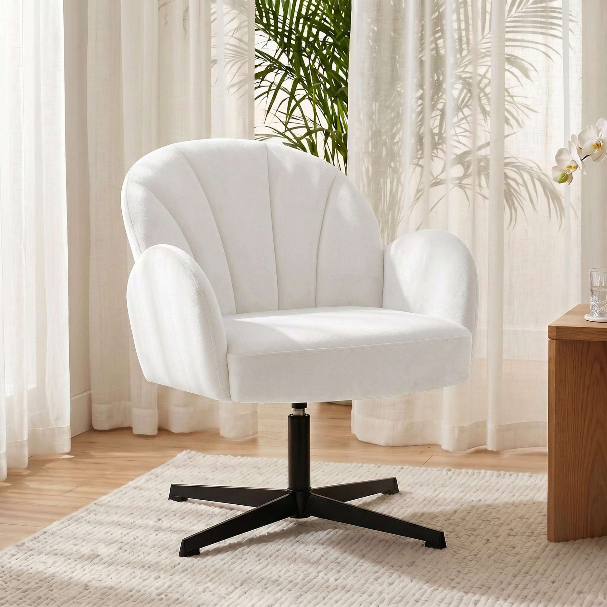 Shell-Shaped Swivel Accent Chair | 360° Swivel | 11cm Spring-Packed Seat | Velvet-Feel Fabric | Metal Base | Plastic Floor Pads | 120kg | 64.5x68x80cm | Cream