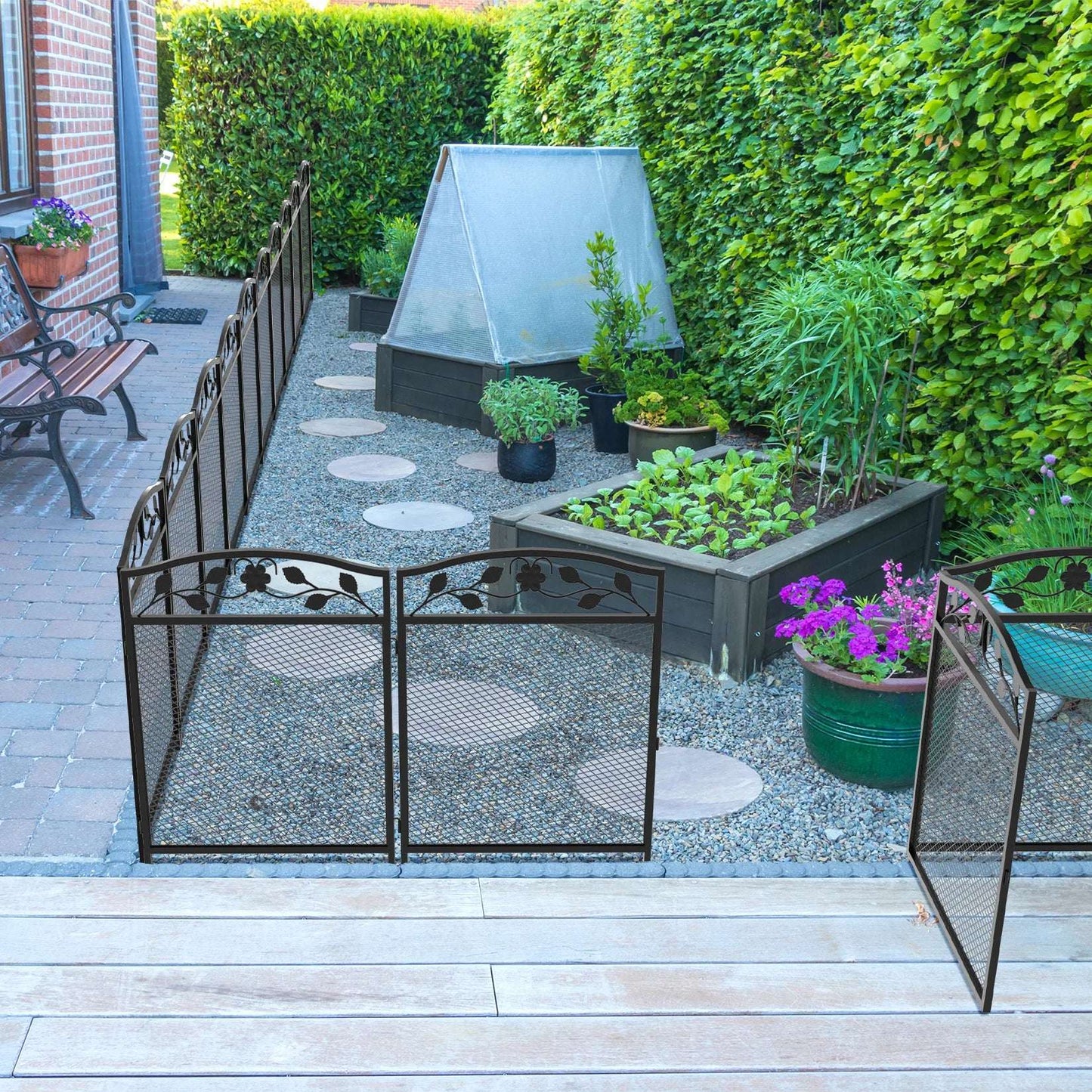 5 Piece Metal Garden Fence Border Rustic Style Decorative Garden Fence Animal Barrier, Landscape Pathway Edge Iron Fence Panels