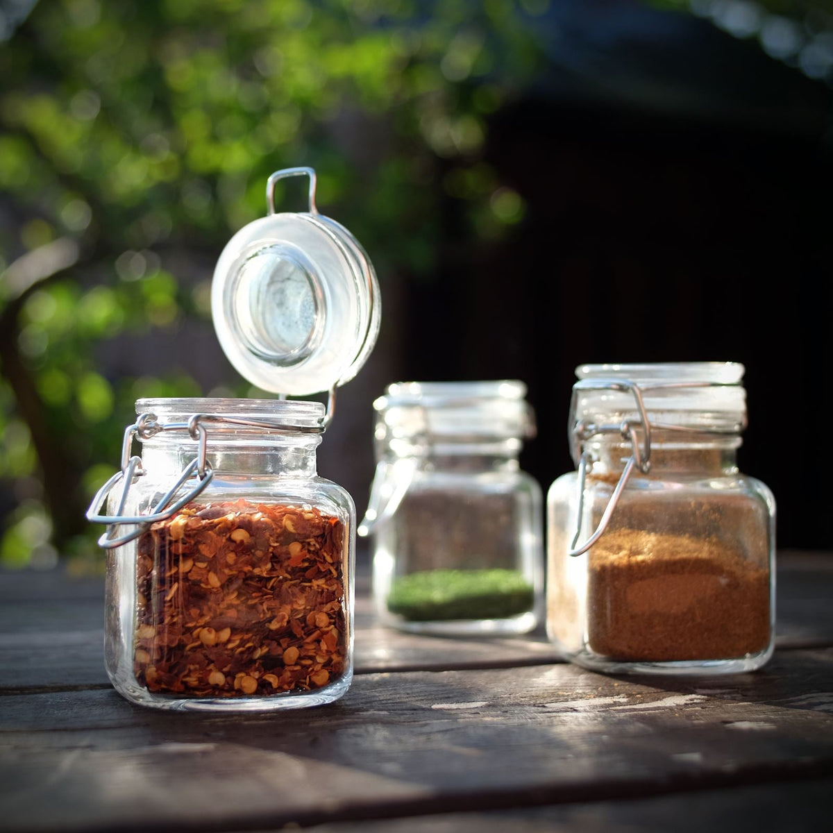 Maison & White Mini Glass Spice Jars Pack of 12 | Airtight Metal Clip-Top & Rubber Seal | 100ml | 8cm | Includes Chalkboard Labels & Chalk Pen | Kitchen Pantry Storage | 2-Year Warranty