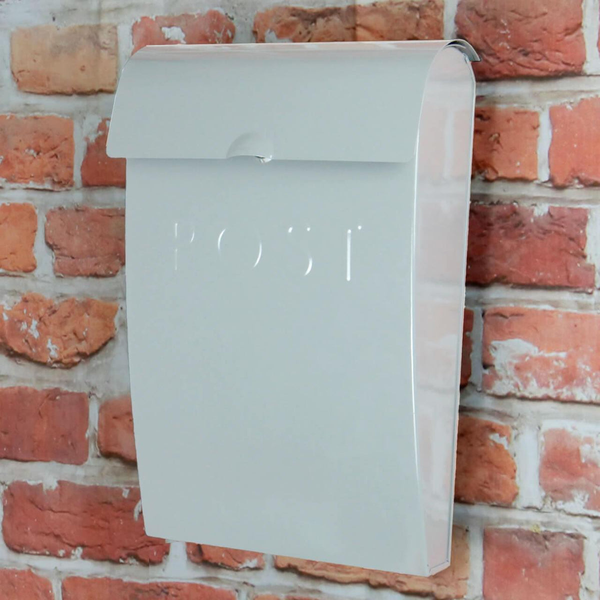 Maison & White Wall Mounted Post Box | White | Galvanised Steel | 37x25.5x9cm | Lockable | 2 Keys | Overhanging Lid | Weather-Resistant | 2-Year Warranty