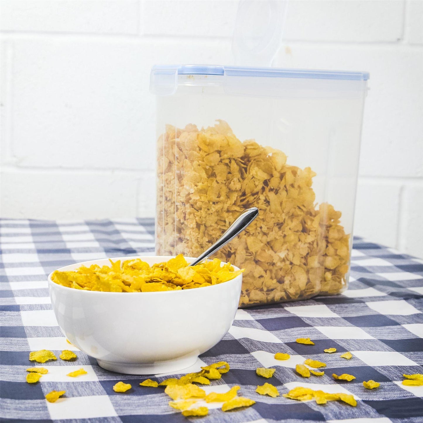 Airtight Cereal Storage Containers | Set of 4 | 2.4L Each | Snap-Lock Lid | Easy-Dispense Opening | Labels & Chalk Pen | 20.5x20.5x8cm | Hand Wash Only | 2-Year Warranty