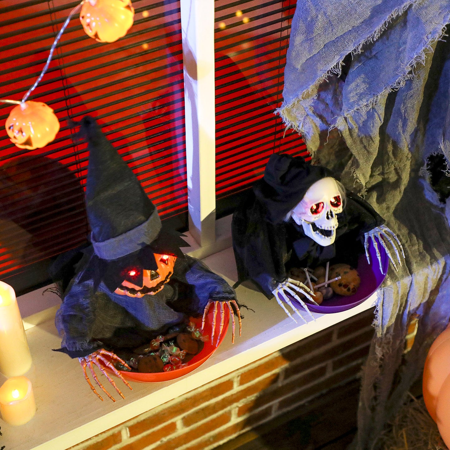 2 Pieces Animated Halloween Skull Bowl, Skeleton Ghost Skull Candy Dish with LED Eyes, Moving Body and Creepy Sound for Party Decoration, Festival Haunted Houses