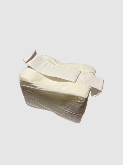 Knee Pillow | Memory Foam Support Pillow | 18x13x11cm | Side Sleeper Hip Knee Spine Alignment | Reduces Joint Pressure | Sciatica Back Pain Relief | Washable Cover