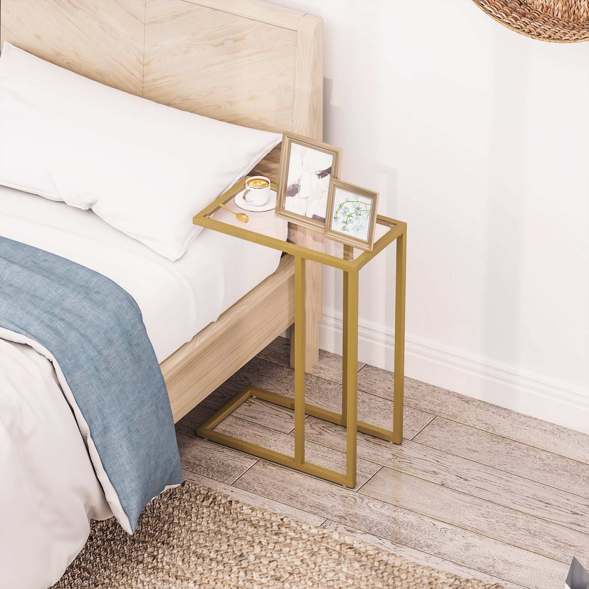 C-Shaped Bedside Table, Modern Side Table with Tempered Glass Tabletop, Steel Frame for Small Space, Living Room, Bedroom, Gold Tone