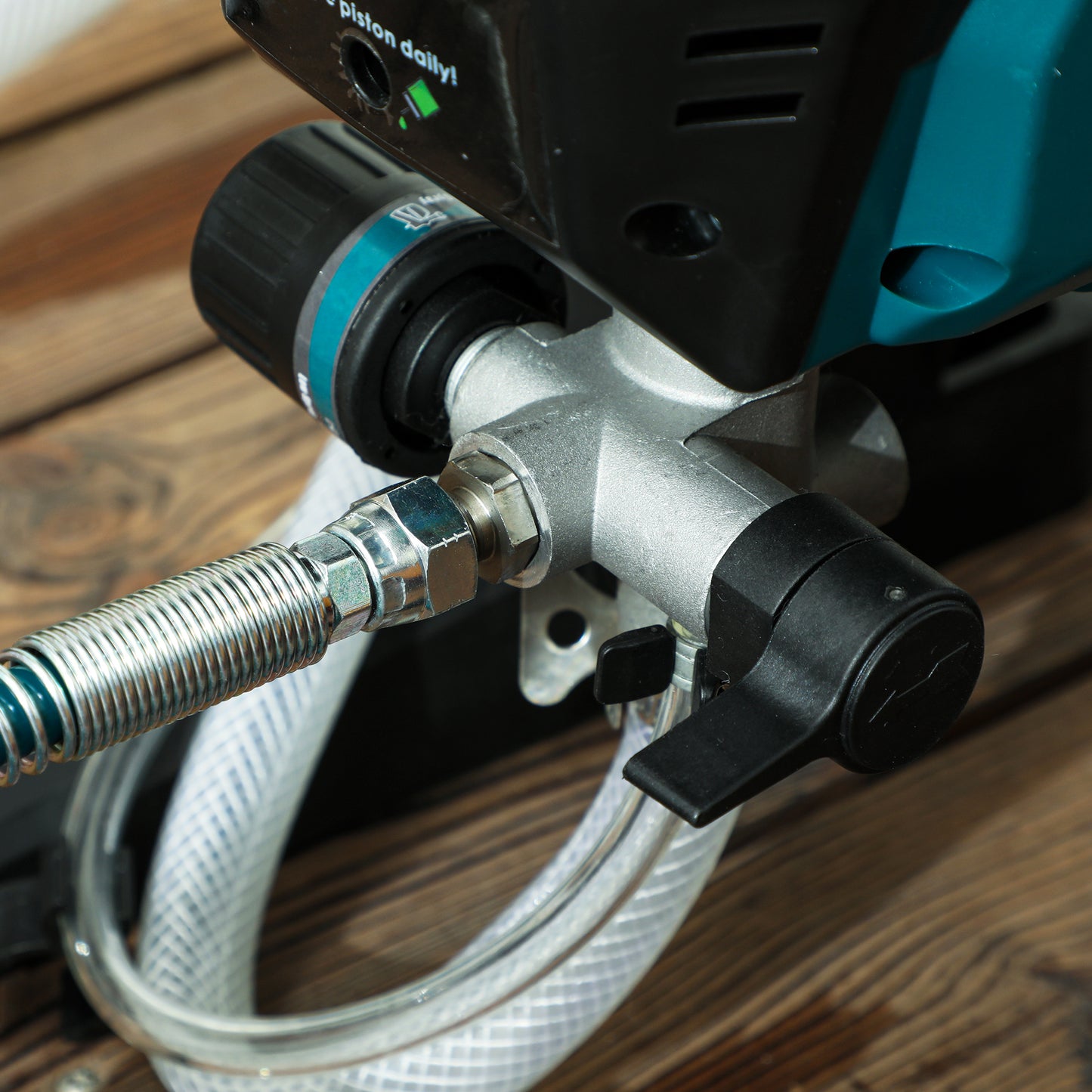 Airless Paint Sprayer, Thinning-Free, Electric Fence Paint Sprayer for Exterior and Interior DIY Painting Projects, Wall Spray Gun Machine, Household Use, 1.5L/min, 200 Bar, 7.5 m Hose