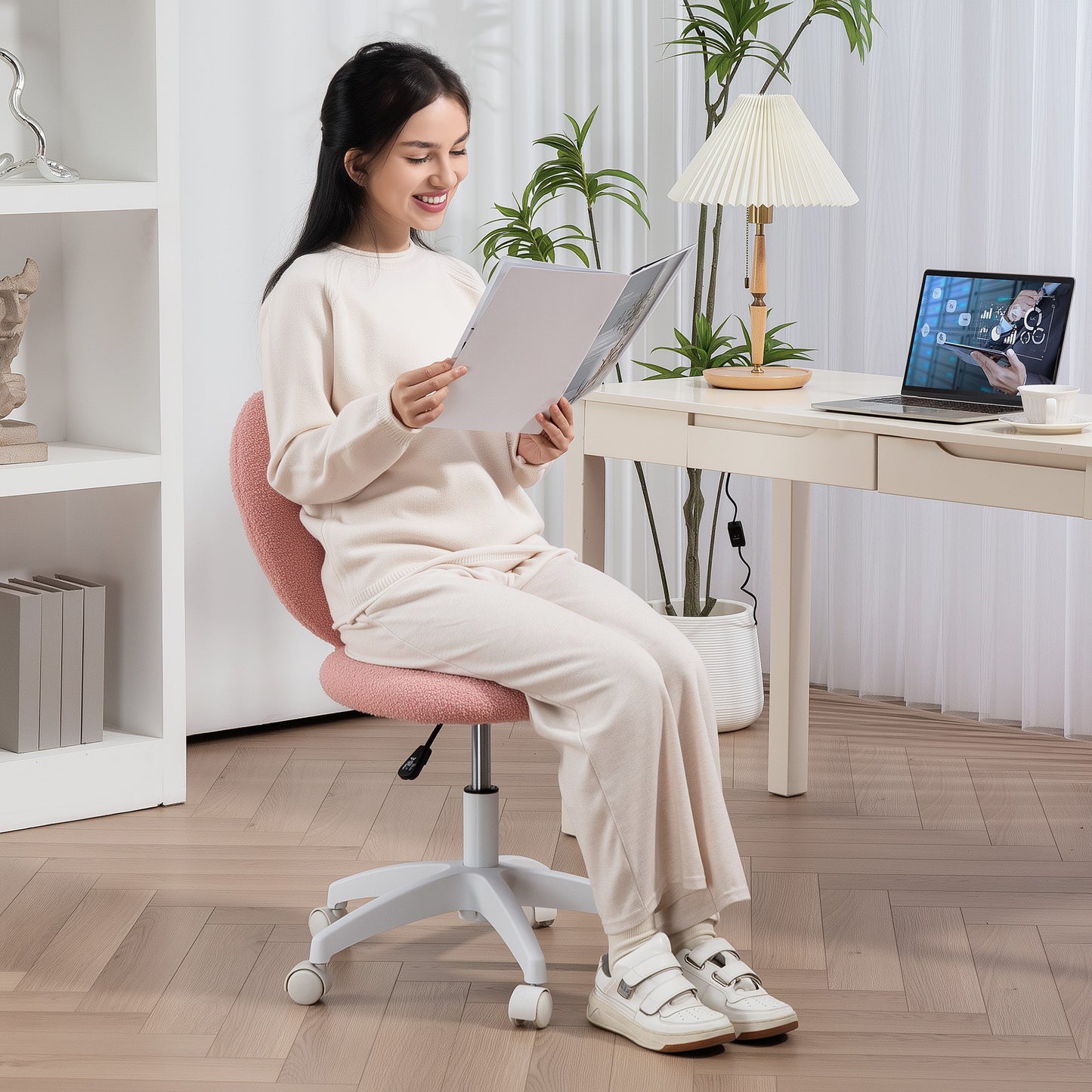 Armless Heart Computer Desk Chair, Teddy Fleece Swivel Office Chair, Makeup Vanity Chair with Height Adjustable, Wheels, for Home Bedroom Pink