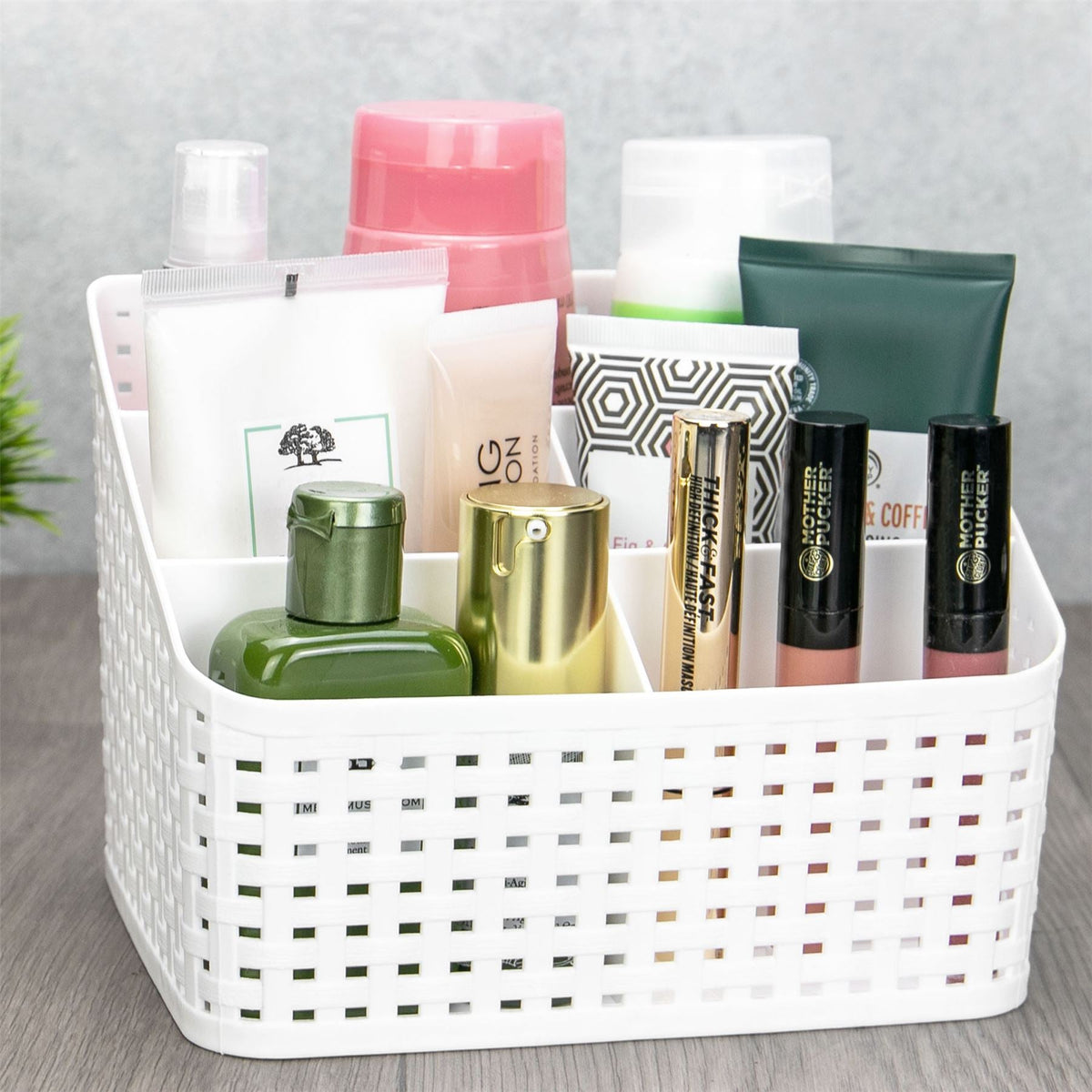 Pukkr White Cosmetic Storage Organiser | 5 Compartments | Rattan-Style Plastic Makeup & Toiletry Caddy | 19.2cm