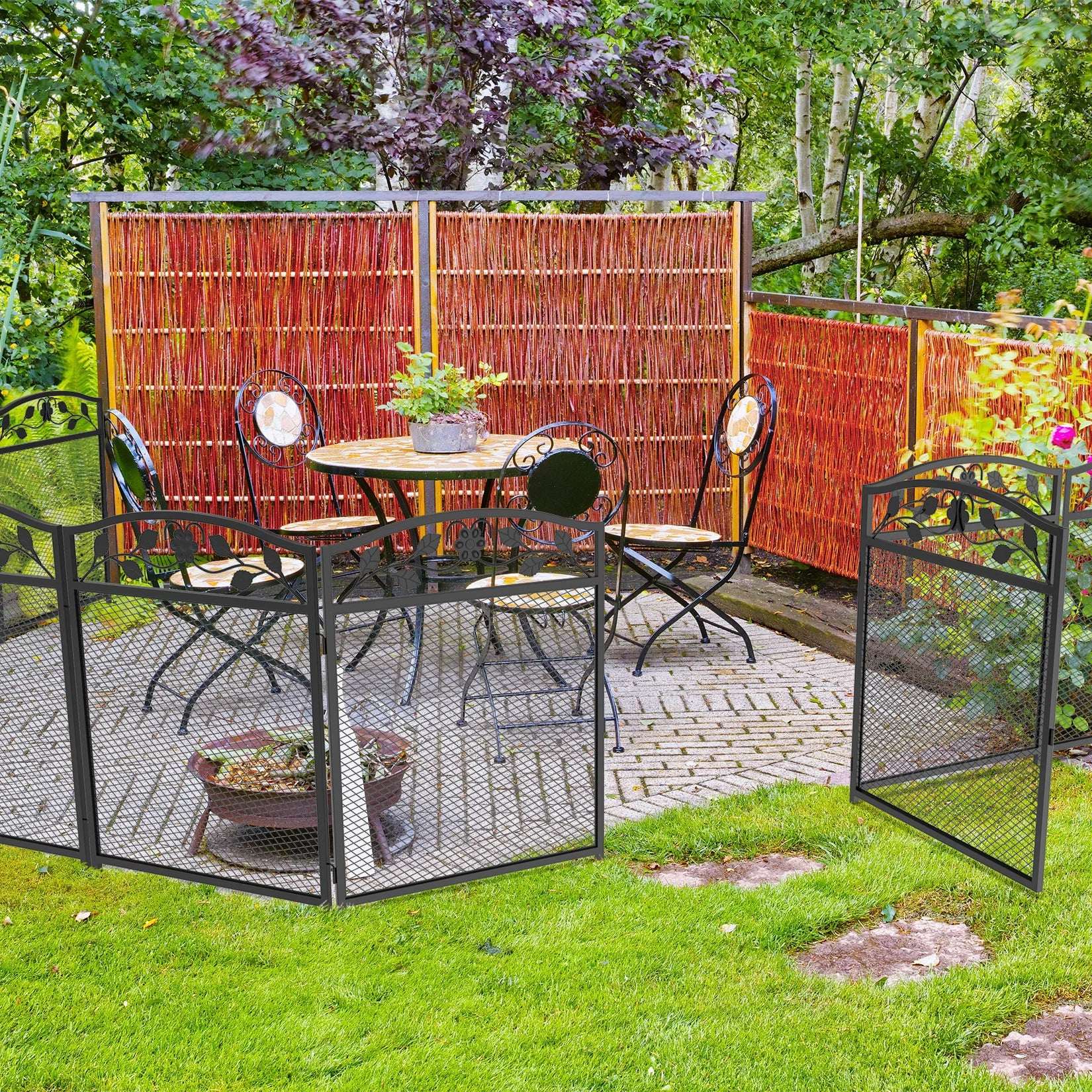 5 Piece Metal Garden Fence Border Rustic Style Decorative Garden Fence Animal Barrier, Landscape Pathway Edge Iron Fence Panels