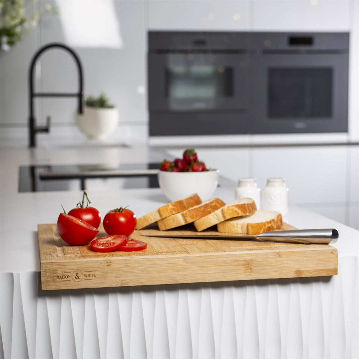 Maison & White Bamboo Counter Edge Chopping Board | 43.5 × 35.2cm | 90° Worktop Lip & Juice Groove