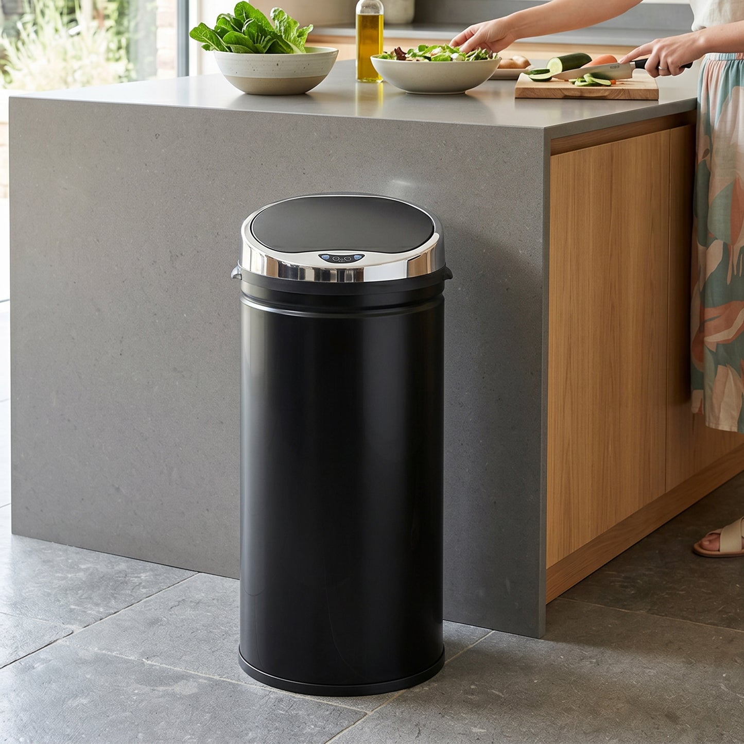 42L Sensor Bin | Automatic Hand-Wave Opening | Soft-Close Lid | Fingerprint-Resistant Stainless Steel | Black