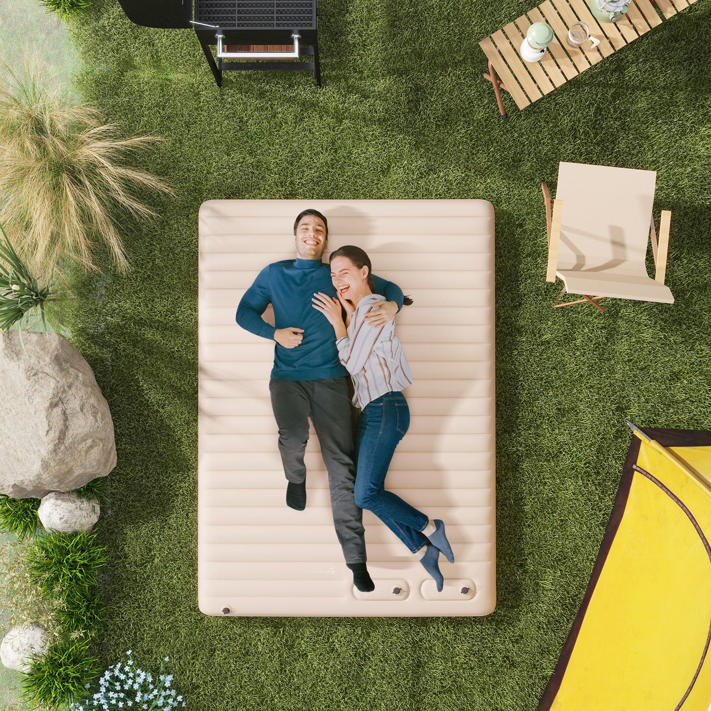 Outsunny Double Size Air Bed, with Built-in Foot Pump and Carry Bag, White