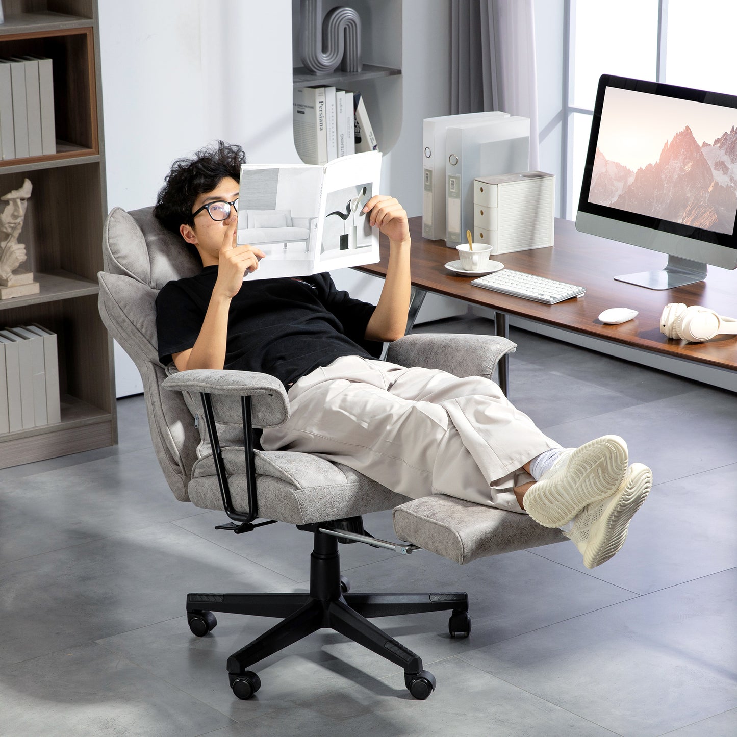 Executive Office Chair, Ergonomic Desk Chair with Foot Rest, Lumbar Support, Reclining Function and Wide Seat, Grey