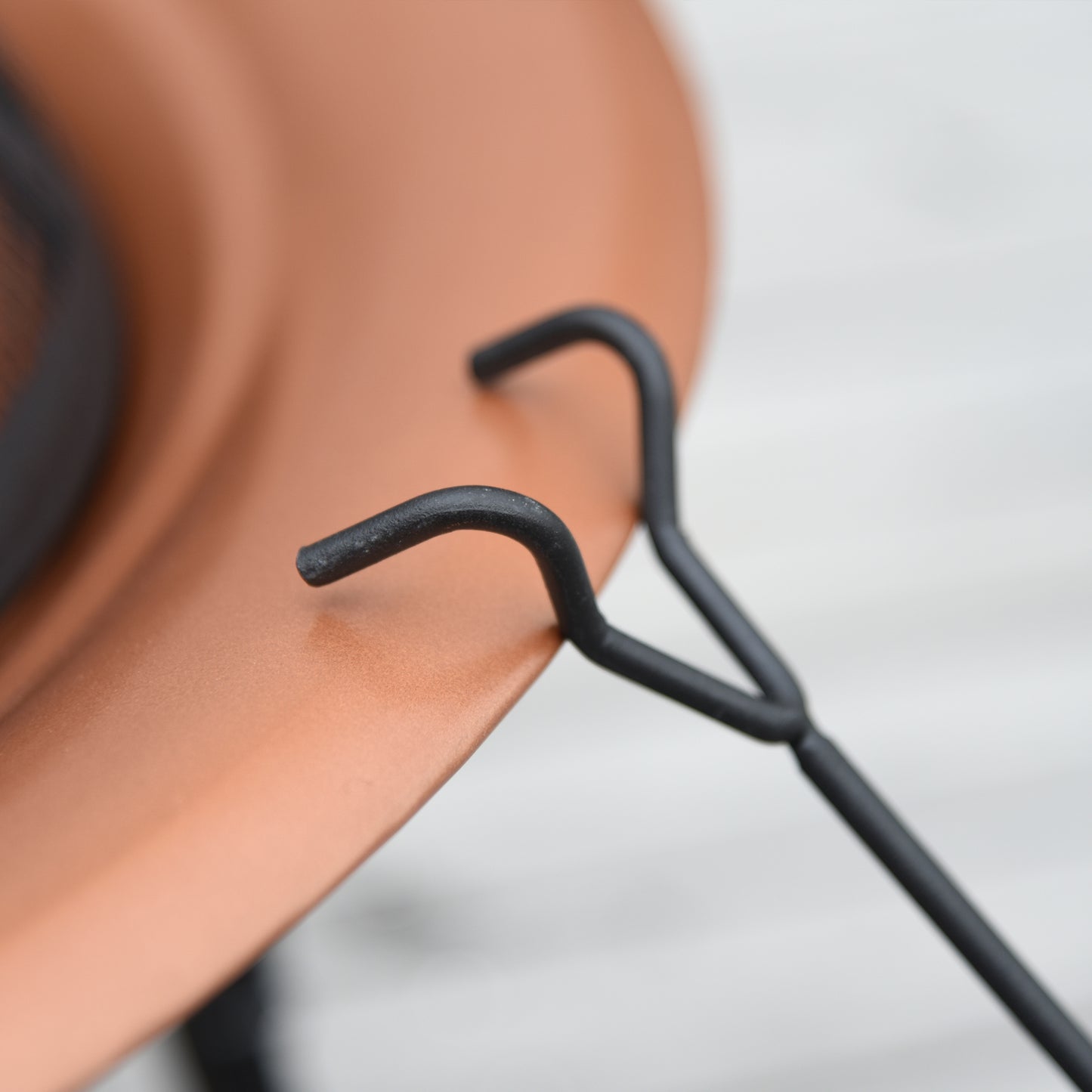 Outsunny Metal Large Firepit Bowl Outdoor Round Fire Pit w/ Lid, Log Grate, Poker for Backyard, Camping, Picnic, Bonfire, 76 x 76 x 49.5cm, Bronze