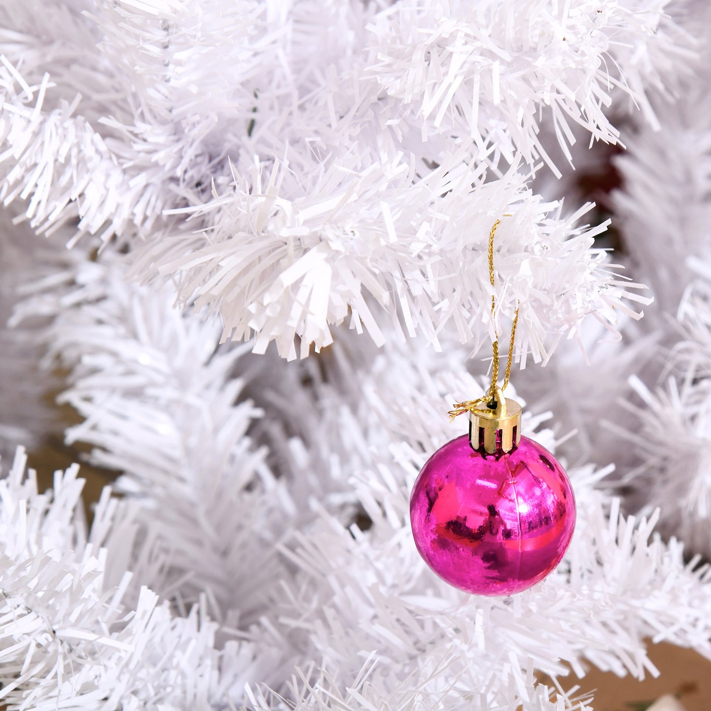 4.9ft Artificial Christmas Tree Holiday Home Decoration With Xmas Ornaments And Metal Stand, White