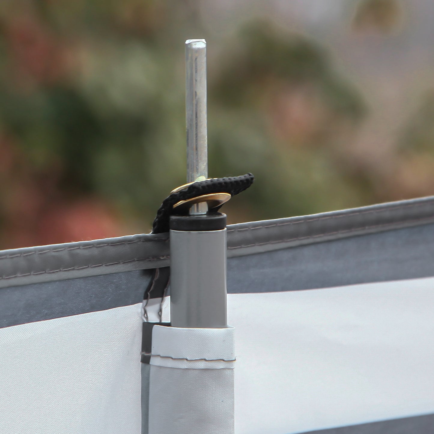 Outsunny 5 Pole Camping Windbreaks, Beach Wind Shield Privacy Shelter With Carry Bag / Steel Poles Outdoor 540cm x 150cm, Grey and White