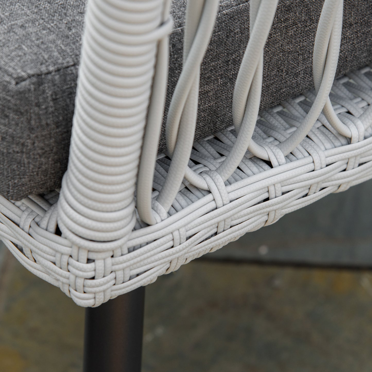 Outsunny 5-Seater Garden PE Rattan Sofa Set w/ Single Cushioned Sofas, Loveseat, Coffee Table and Adjustable Foot Pads, Grey