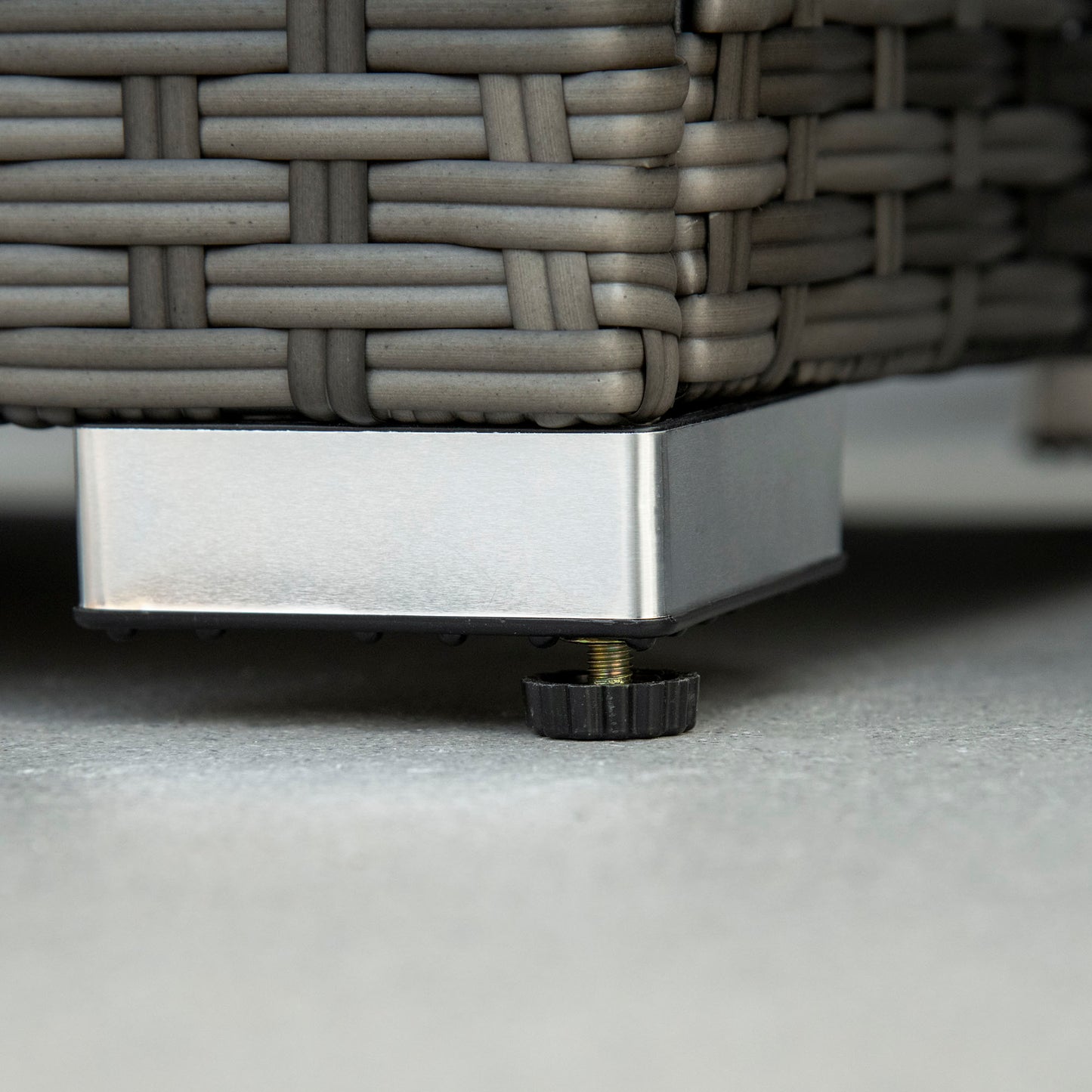 Outsunny 7 Piece Rattan Garden Furniture Set, 10-Seater Sofa Sectional with Cushioned Sofa Seat, Footstools and Expandable Glass Table for Yard Grey