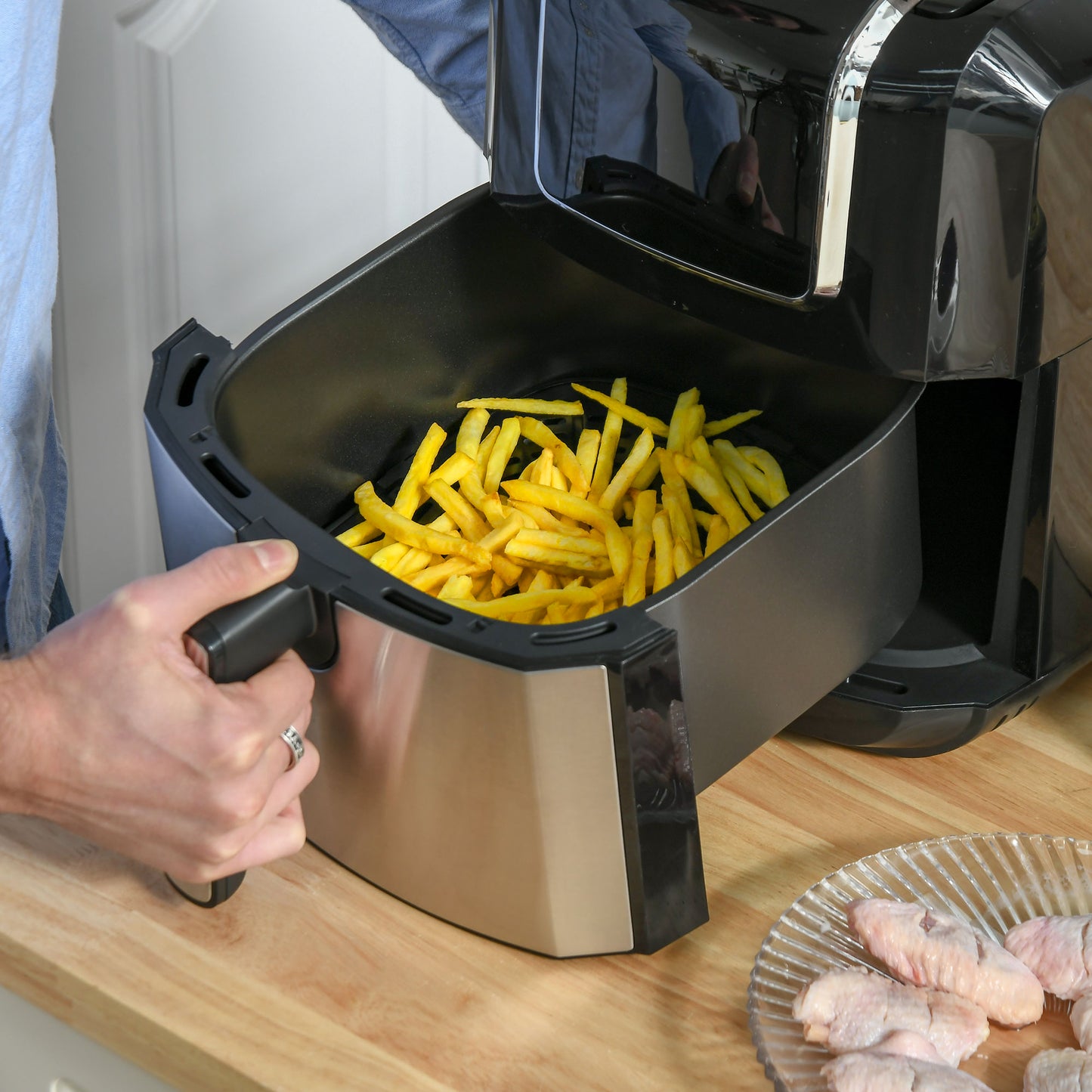 Air Fryer 1700W 6.5L Air Fryers Oven with Digital Display, Rapid Air Circulation, Adjustable Temperature, Timer and Nonstick Basket Black