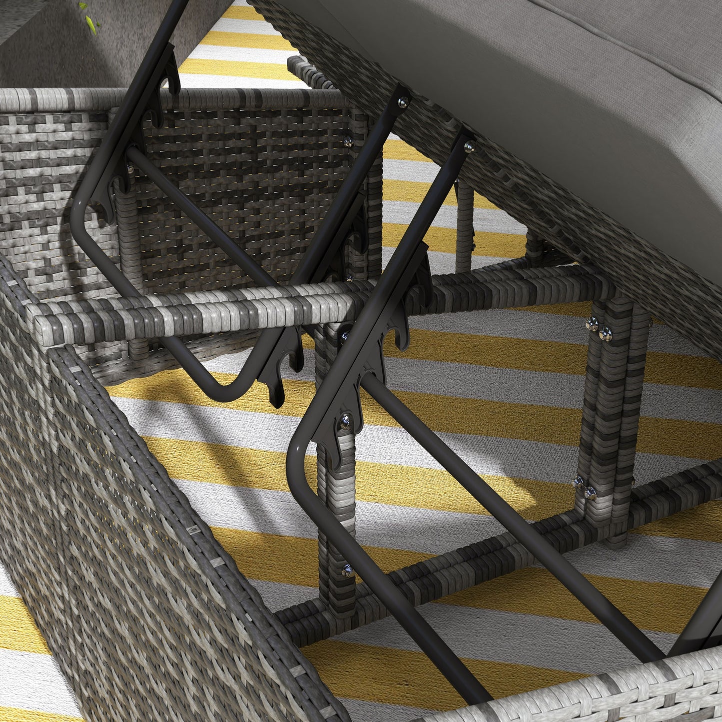 Outsunny 2 Seater Rattan Day Bed With Fire Retardant Cushions Grey