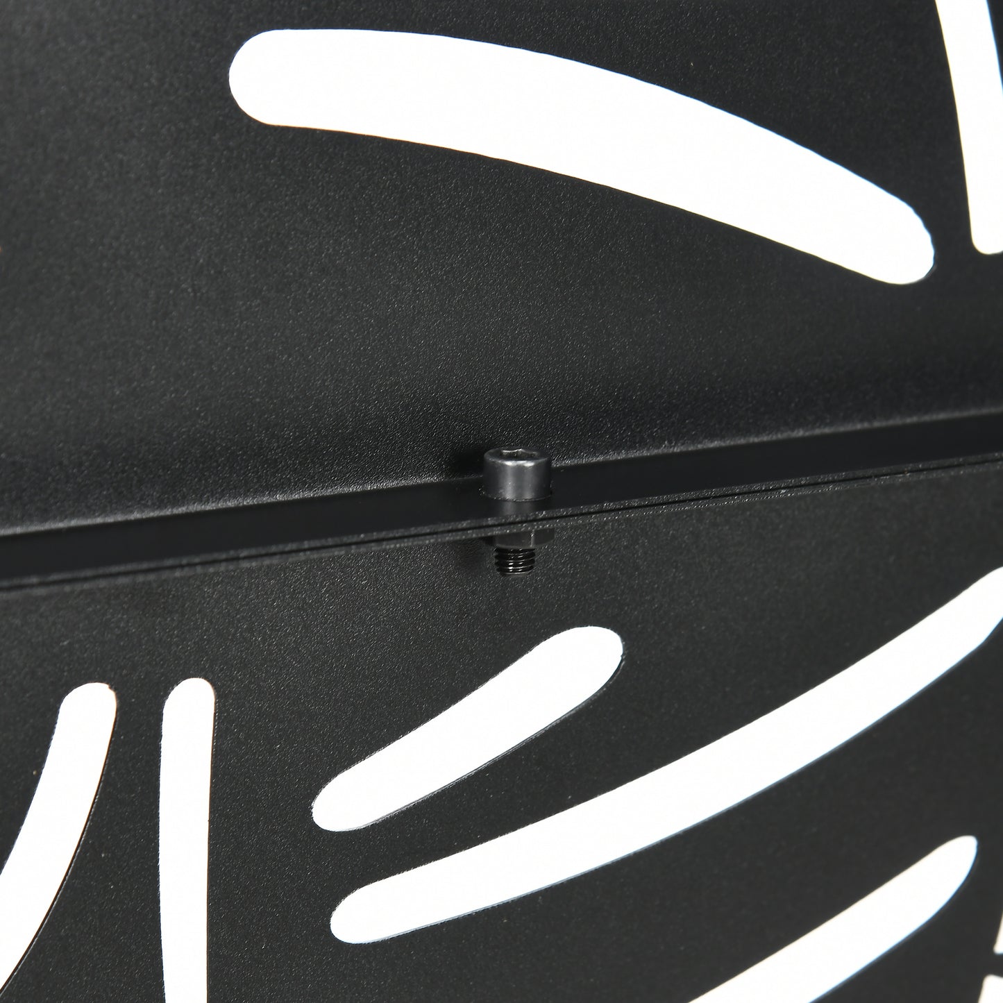 Outsunny Outdoor Privacy Screen with Stand and Ground Stakes, 6.5FT Metal Outdoor Divider, Decorative Privacy Panel for Garden Willow Branch Style